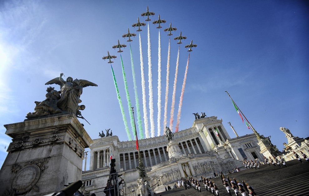 Giugno Altare Della Patria E Frecce Tricolori Foto Paolo Caprioli Ag